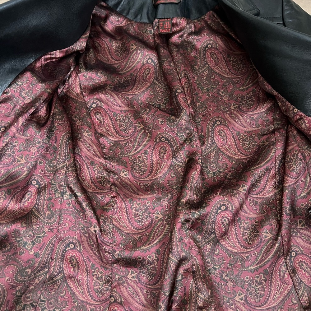 Danier Black Italian Leather Jacket, XXS, real leather, never worn - Picture 3 of 5